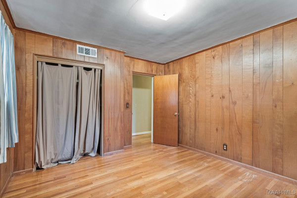 2702 Hermitage Drive