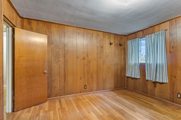 2702 Hermitage Drive