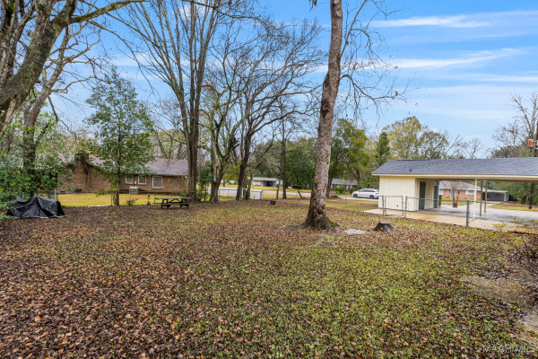 2702 Hermitage Drive