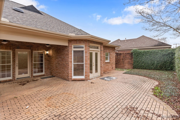 1430 Midlane Court
