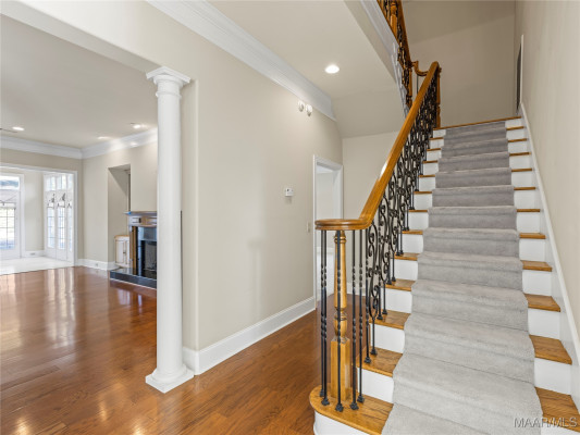 6311 Charles Towne Square