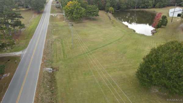 37 County Road 825 .