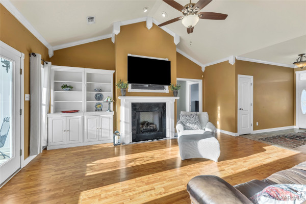 418 Flatwood Spur