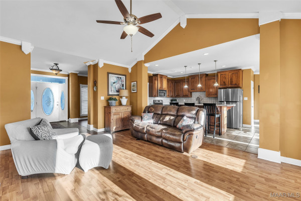 418 Flatwood Spur