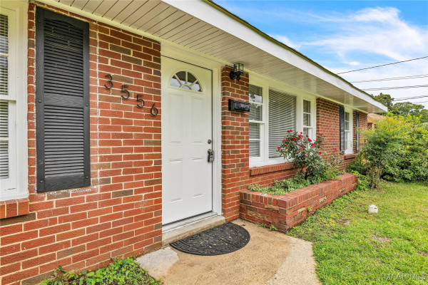 3556 PRINCE GEORGE Drive