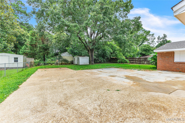 3556 PRINCE GEORGE Drive