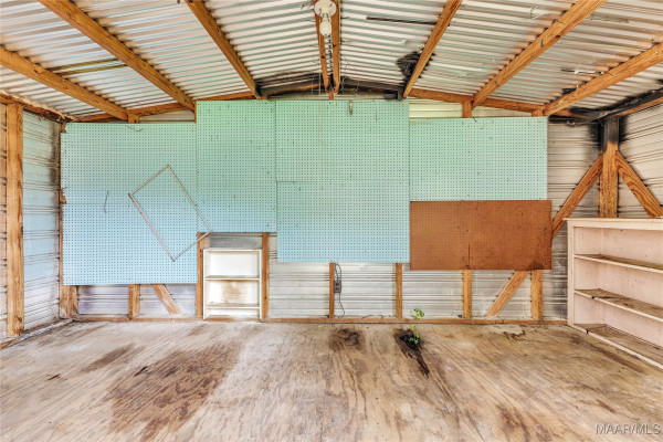 3556 PRINCE GEORGE Drive