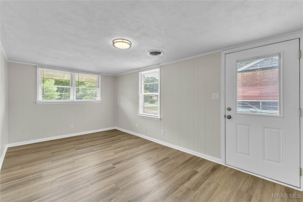 3556 PRINCE GEORGE Drive