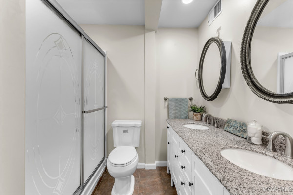 3556 PRINCE GEORGE Drive