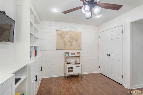 3855 MARIE COOK Drive