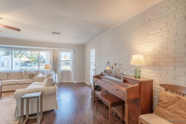 3855 MARIE COOK Drive