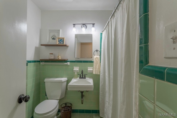 3855 MARIE COOK Drive