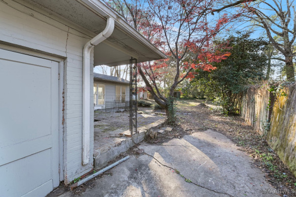 3460 CLOVERDALE Road