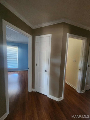 1715 FORMOSA Court