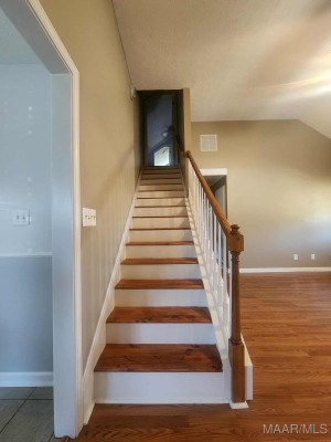 1715 FORMOSA Court