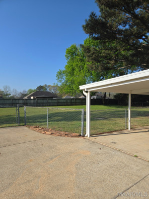 1715 FORMOSA Court