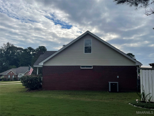 1715 FORMOSA Court
