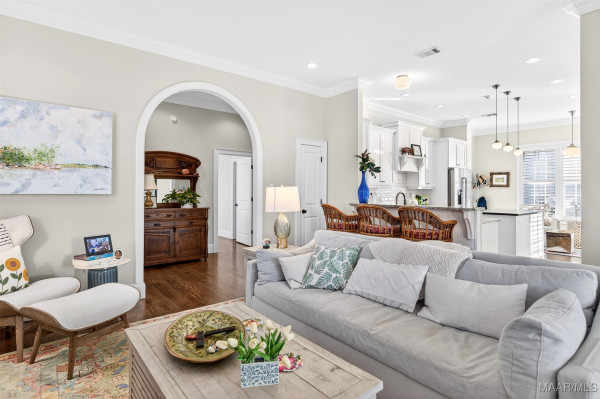 3737 Lockwood Lane