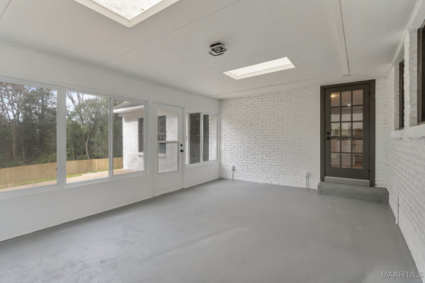 1110 Deramus Court