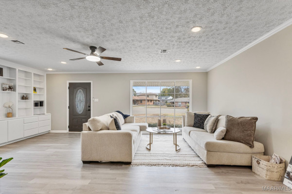 1110 Deramus Court
