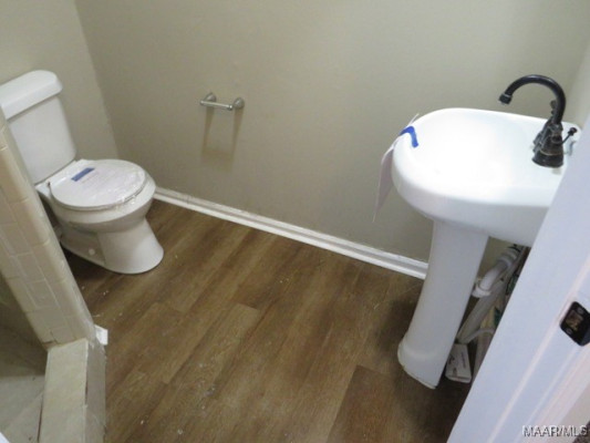 1100 WOODWARD Avenue