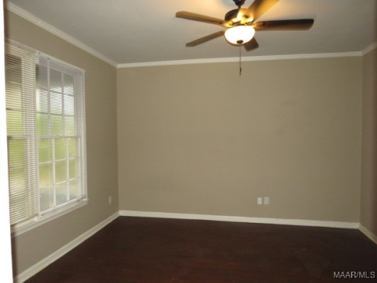 1100 WOODWARD Avenue