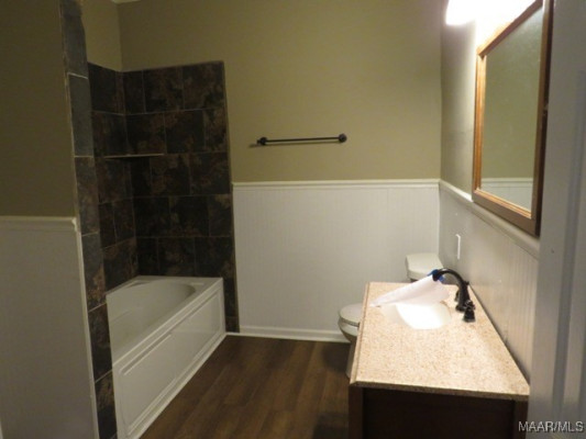 1100 WOODWARD Avenue