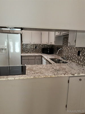 2065 Hazel Hedge Lane