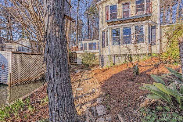 580 Lake Shore Drive