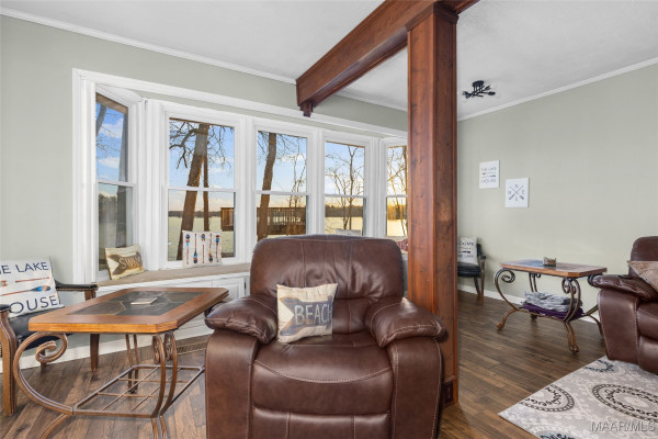 580 Lake Shore Drive