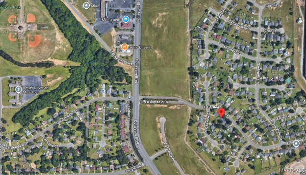 712 E Gardendale Drive