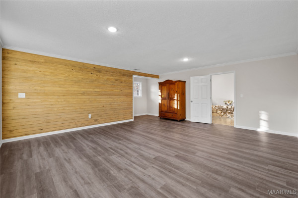 168 County Road 454 .