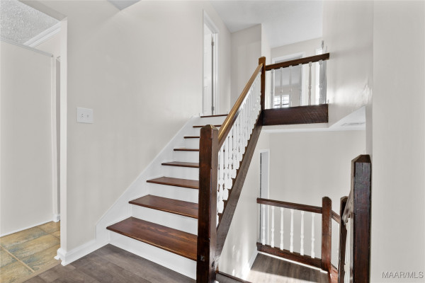 168 County Road 454 .