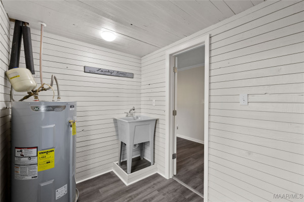 168 County Road 454 .