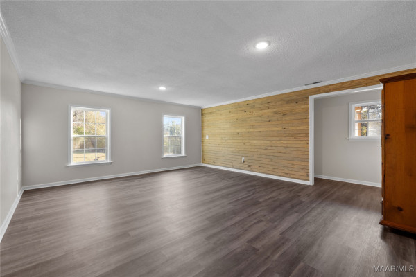 168 County Road 454 .