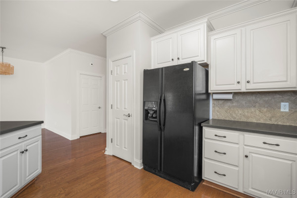 5540 Ash Grove Circle