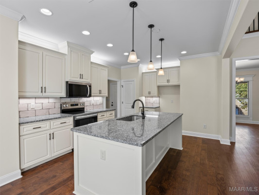 79 Birchwood Lane