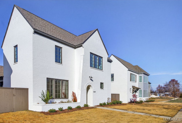 4559 Bloomsbury Street