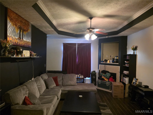 820 Dunvegan Drive