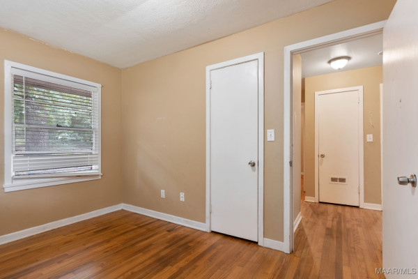 3302 Cottonwood Drive