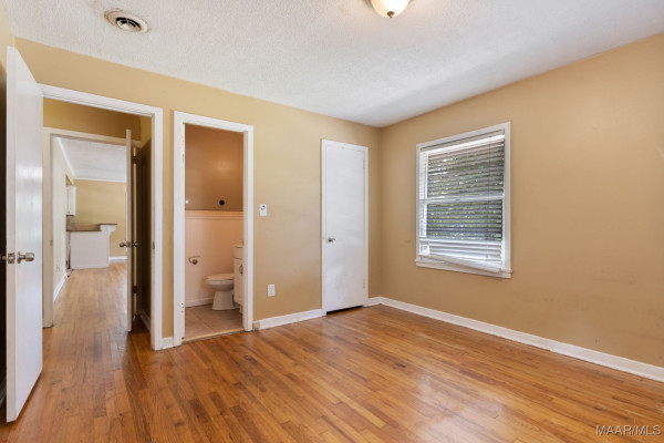 3302 Cottonwood Drive