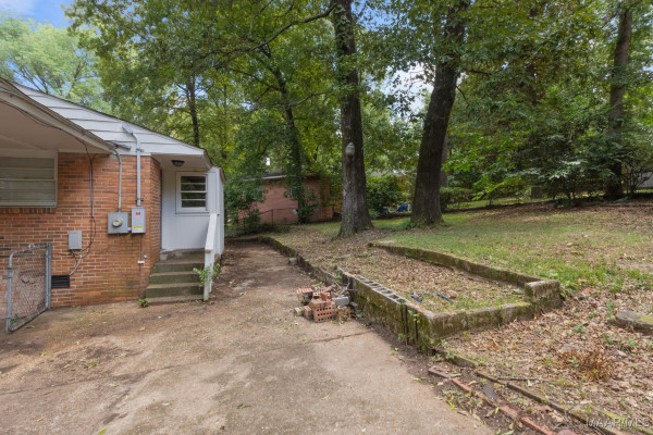 3302 Cottonwood Drive