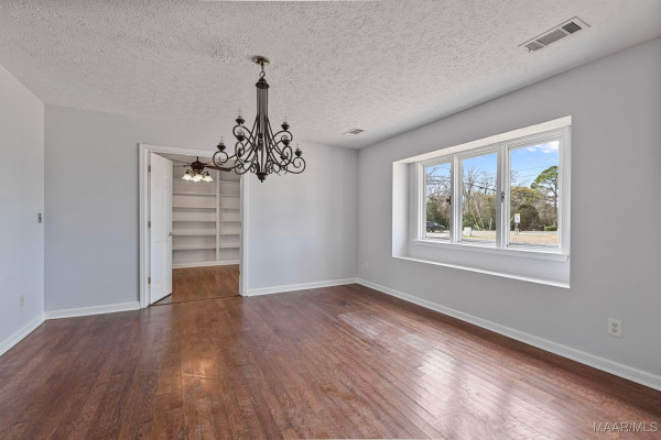 1843 Heatherton Drive