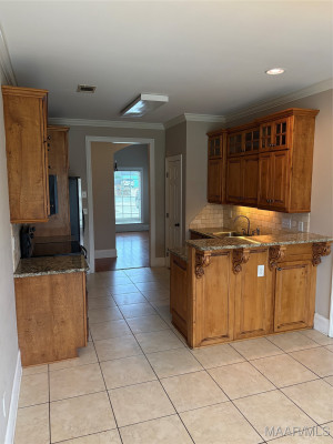 2765 Edinburgh Drive