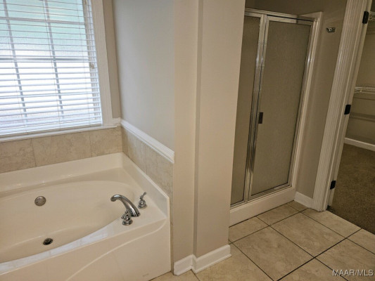 2765 Edinburgh Drive