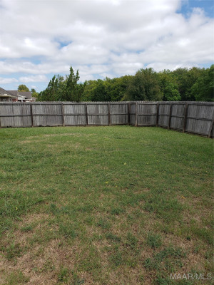 2765 Edinburgh Drive