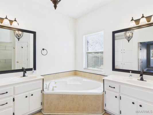 2256 Halcyon Boulevard