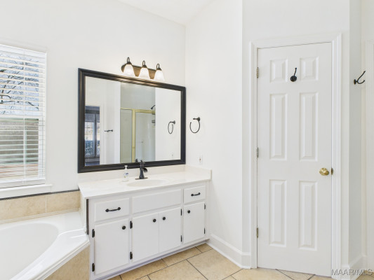 2256 Halcyon Boulevard