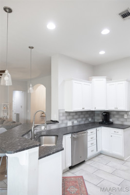 9212 CRESCENT LODGE Circle