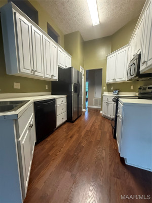 7307 Old Forest Road